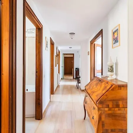 Apartamento Casa San Saturnino 8 Posti Centro Cagliari